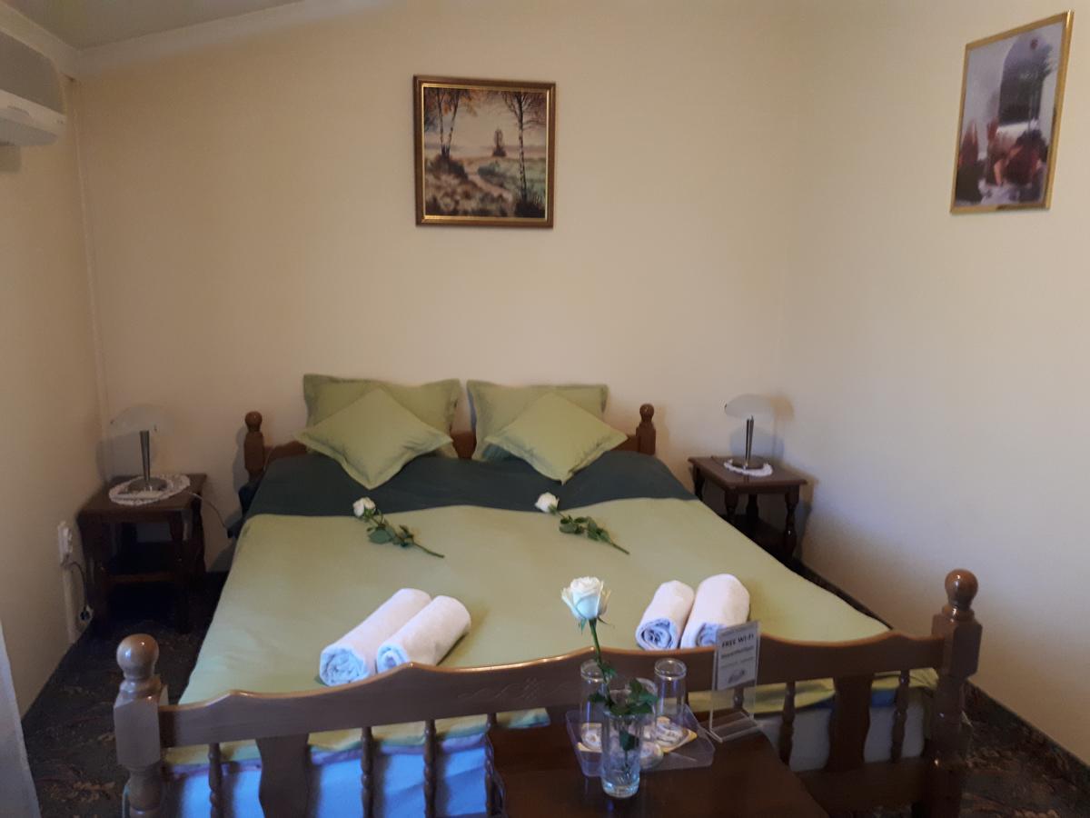 Bed and Breakfast Business Club Selenca Bac Exterior foto